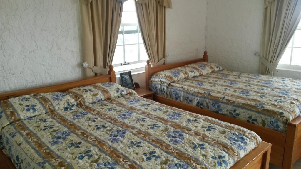 Las Palmas Hotel Corozal Rum bild