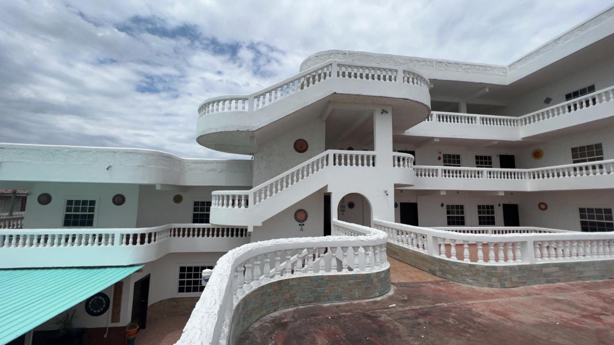Las Palmas Hotel Corozal Exteriör bild