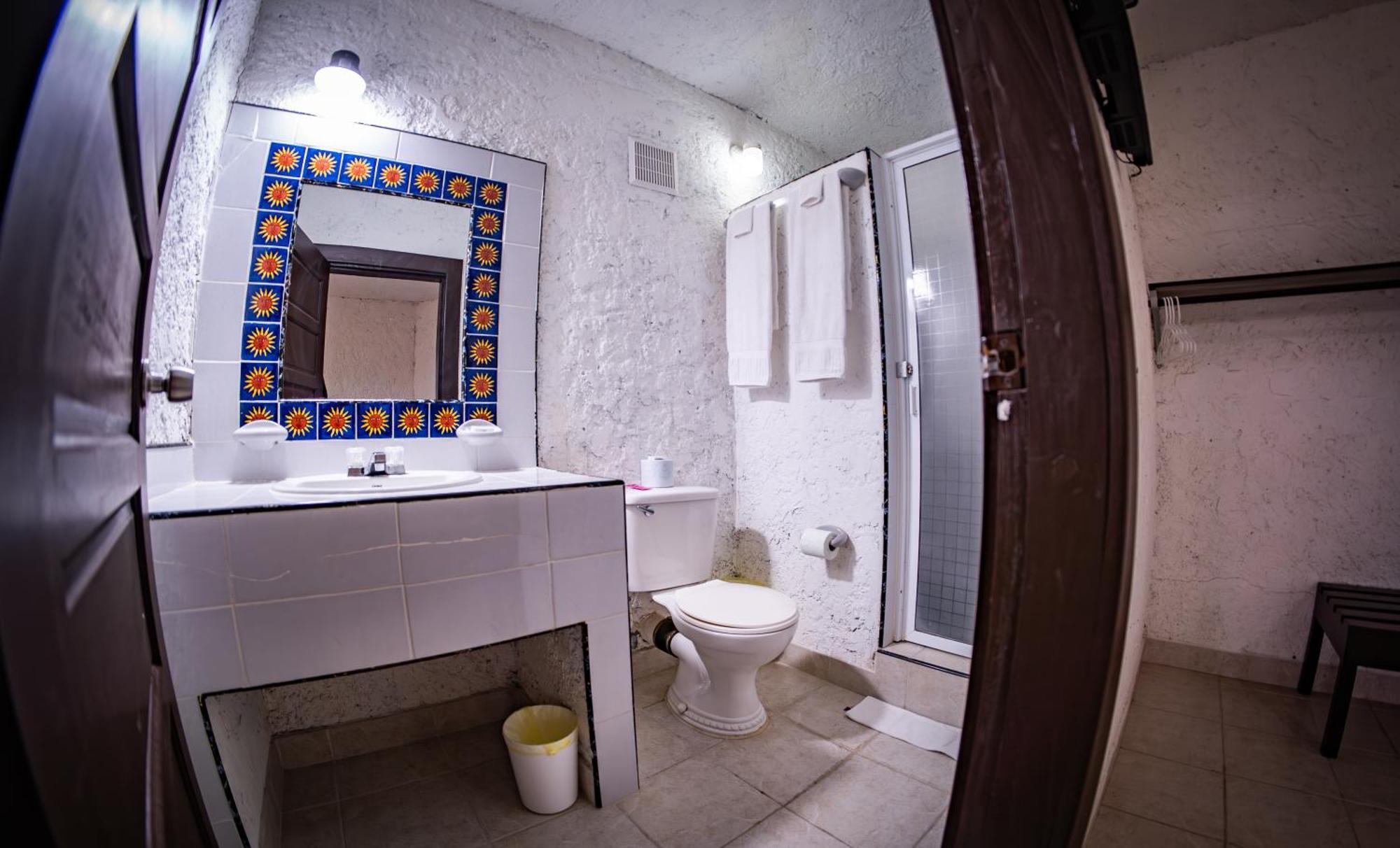 Las Palmas Hotel Corozal Exteriör bild
